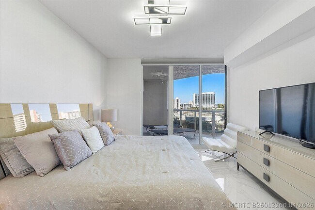 Building Photo - 3100 N Ocean Blvd