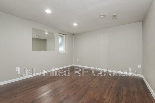 Building Photo - 6050 S Sterne Pkwy