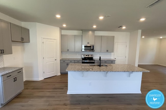 Building Photo - 805 Wagyu Wy