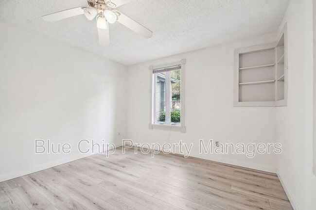 Building Photo - 43 Aegean Ave