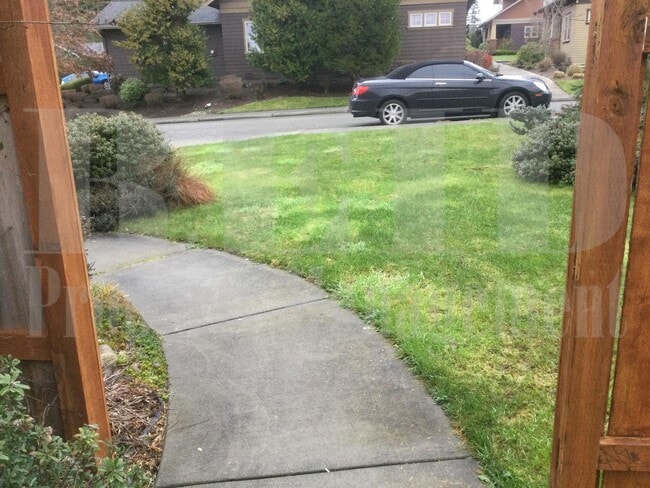 Building Photo - Mountain Views - 3 Bedroom Poulsbo Rambler