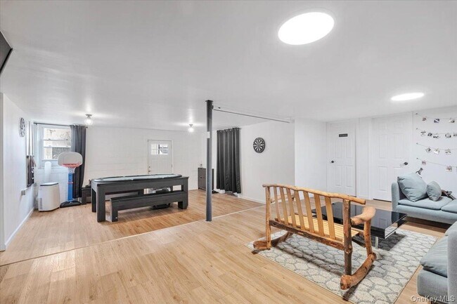 Building Photo - 75 Oakland Ave