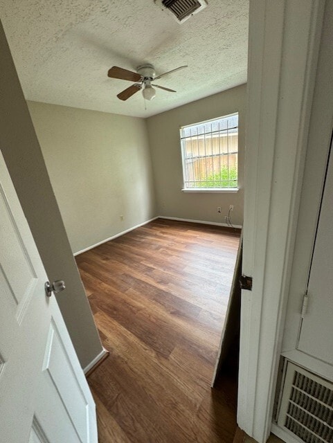 Building Photo - 5404 Ridgemont Pl