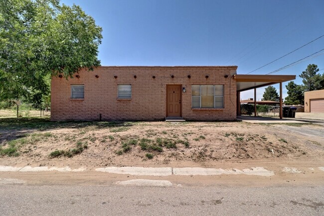 Building Photo - 2170 Calle De Santa Ana