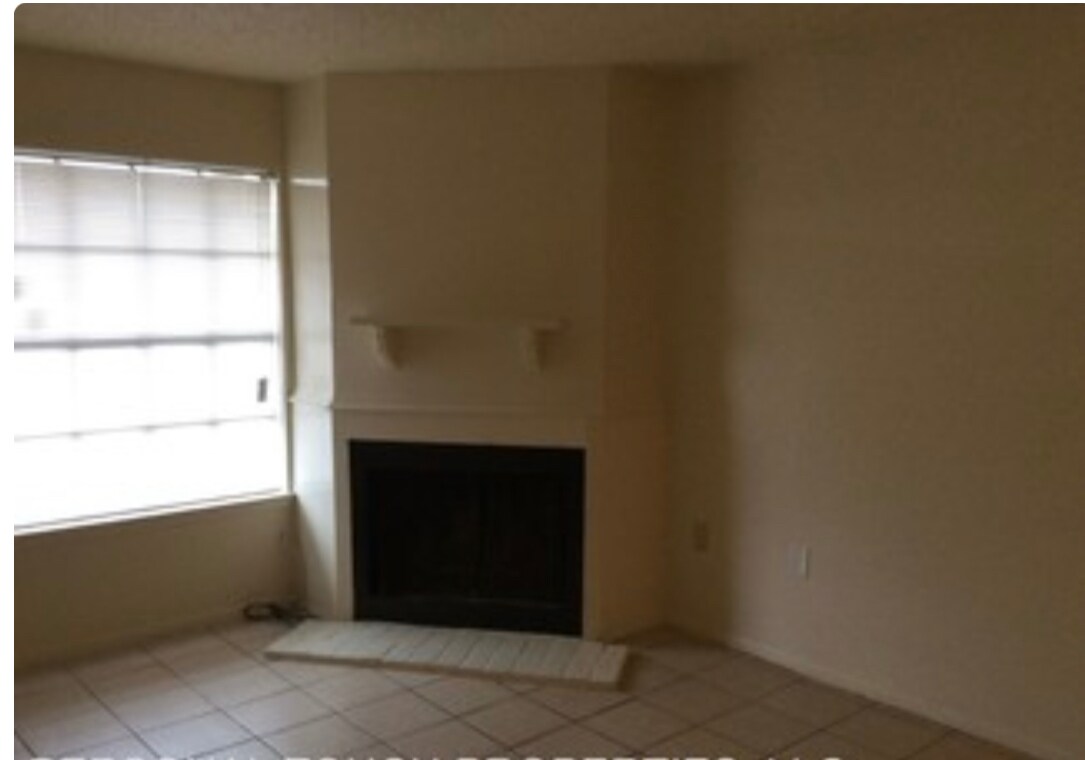 Building Photo - 8327 Ned Ave