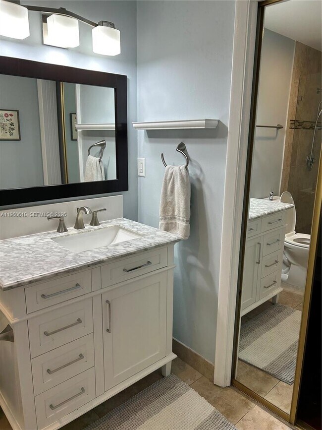 Building Photo - 5555 Ludlam Rd