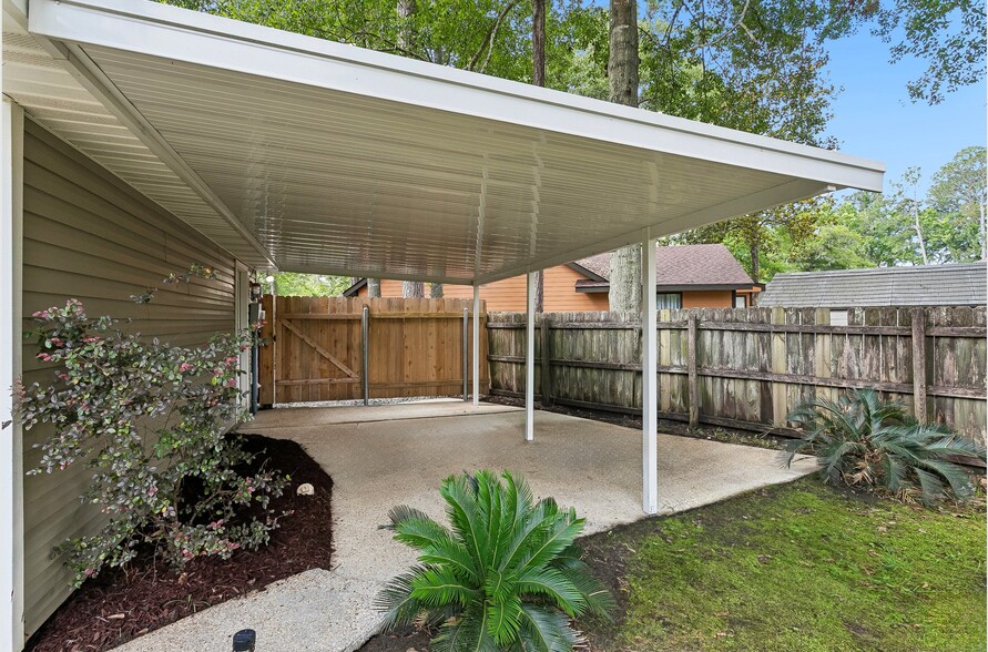 Building Photo - 2342 Doe Ct