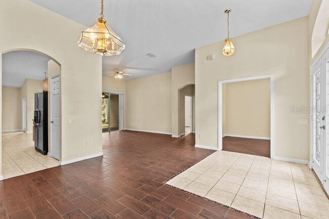 Building Photo - 1881 Pine Bay Dr