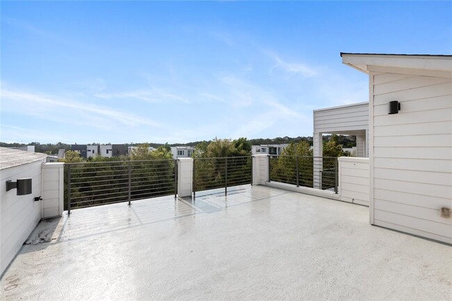 Building Photo - 7913 Floracita Ln