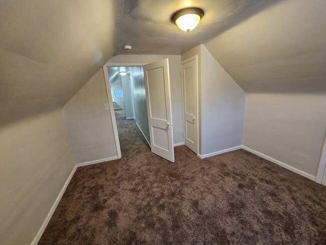 Building Photo - 3378 E 134th St