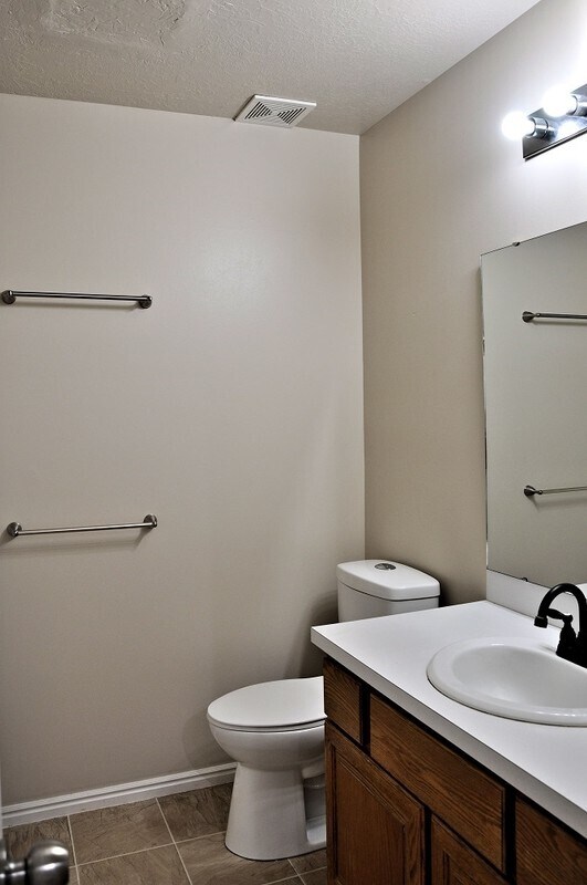 Building Photo - 926 E 1250 S