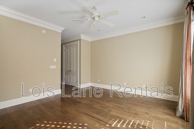 Building Photo - 1 Vendue Range