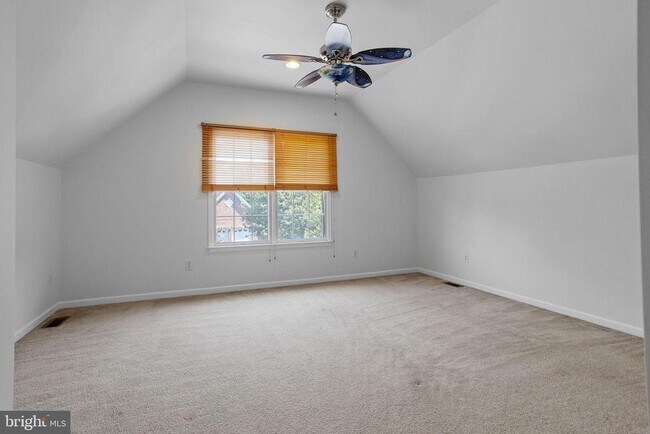 Building Photo - 50 Greylynne Dr