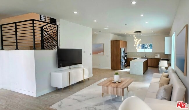 Building Photo - 15224 W Holyland Dr