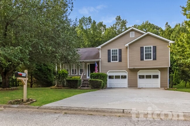Building Photo - 726 Westbury Dr
