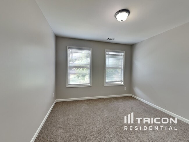 Building Photo - 1851 Stoney Chase Dr