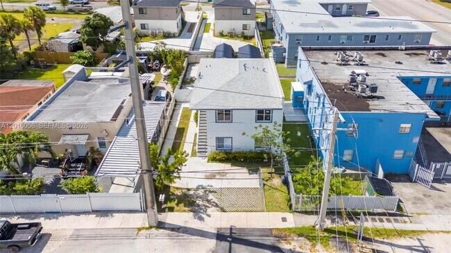 Building Photo - 1180 NW 67th St