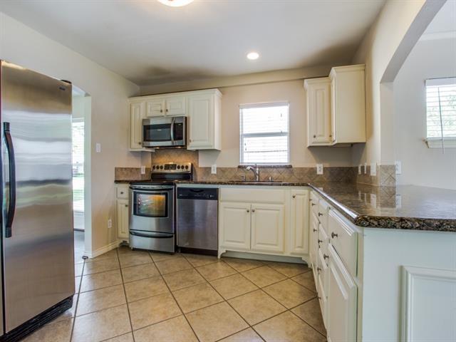 Building Photo - 4918 Thrush St