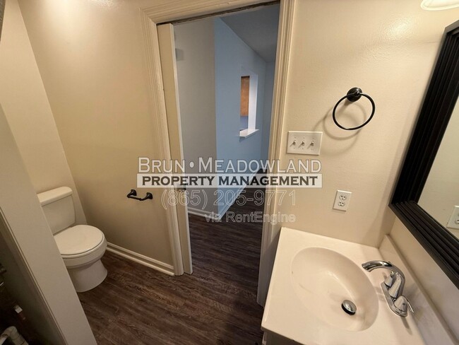 Building Photo - 9108 Parktop Ln NW