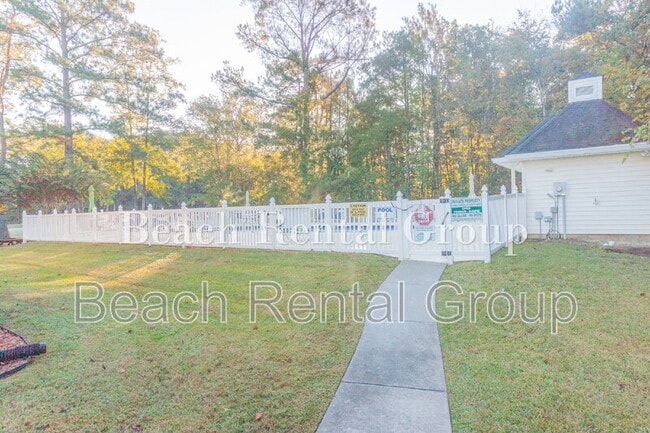 Building Photo - 697 Tupelo Ln