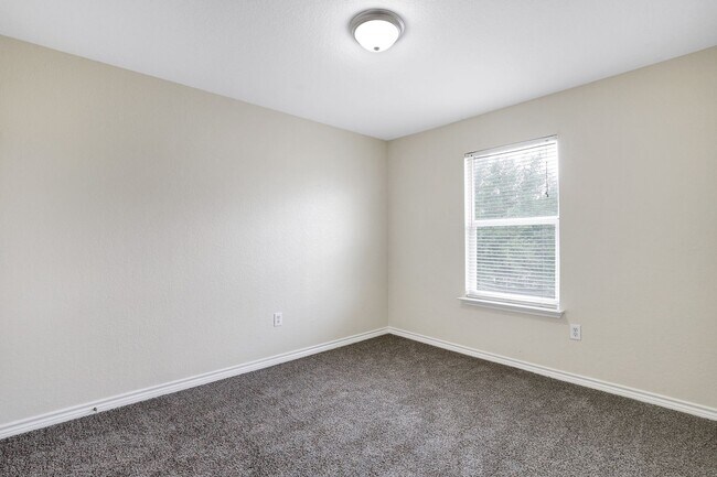 Building Photo - Two-Story Retreat with Modern Amenities an...