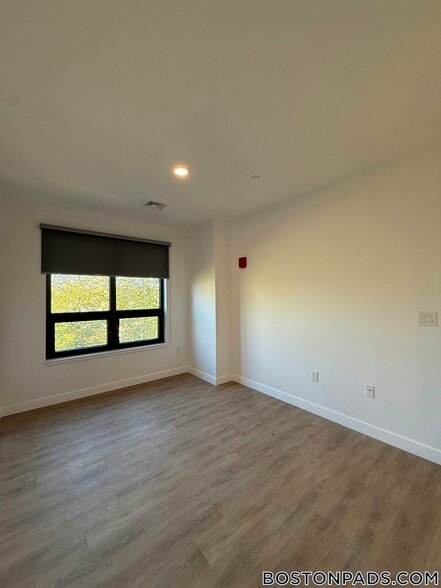 Building Photo - 199 Gardner St