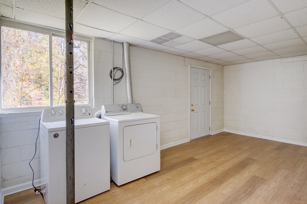 Building Photo - 514 Hillsborough St