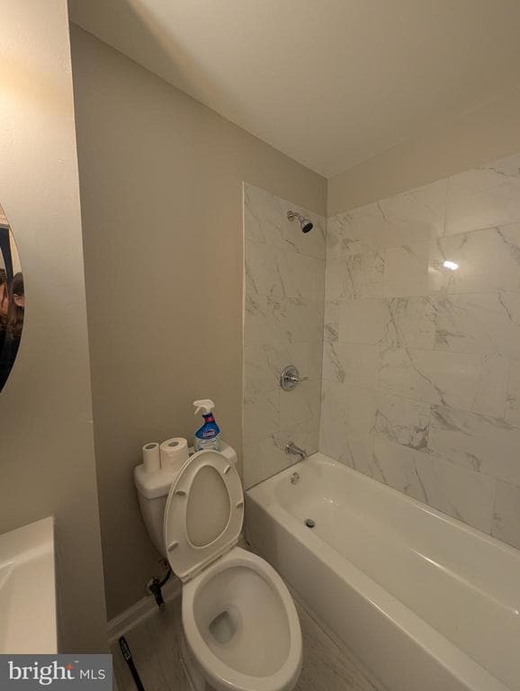 Building Photo - 2 Hawkesbury Ct