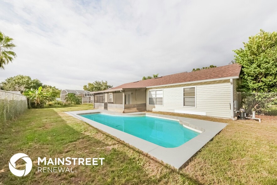 Building Photo - 945 Delano Ct