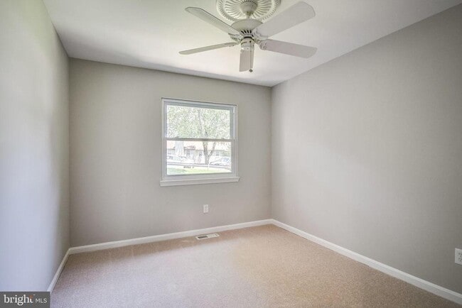 Building Photo - 5415 Helm Ct