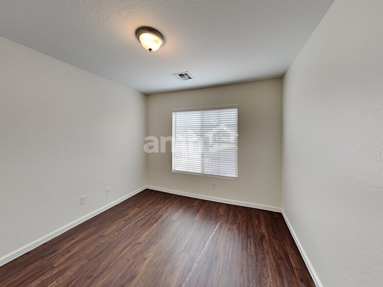 Building Photo - 18443 N 114th Ave