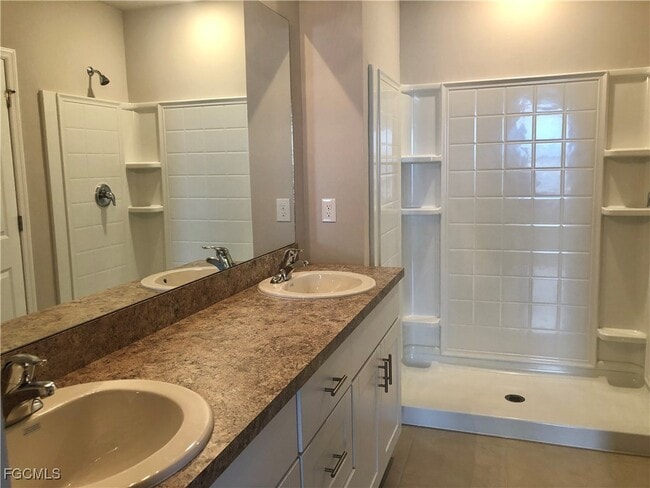 Building Photo - 18524 Cronin Sand Ln