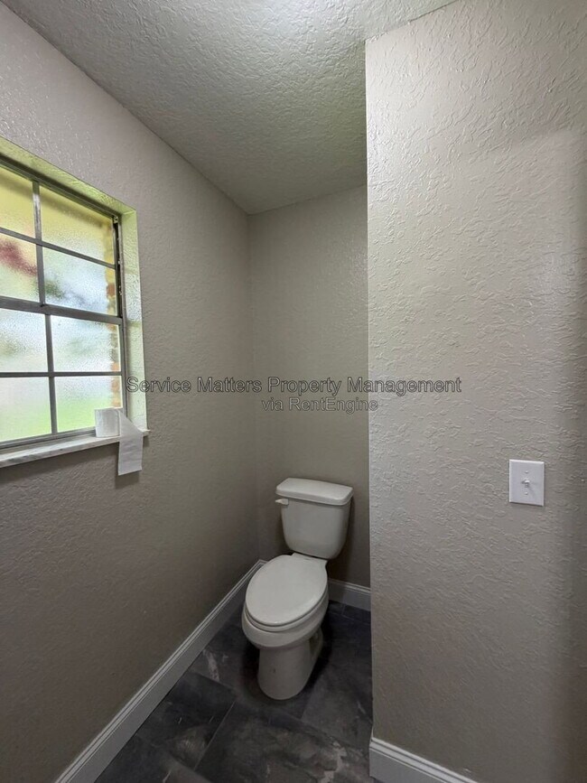 Building Photo - 5012 Midas Rd