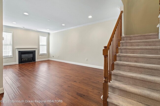 Building Photo - 86 Deepwater Cir