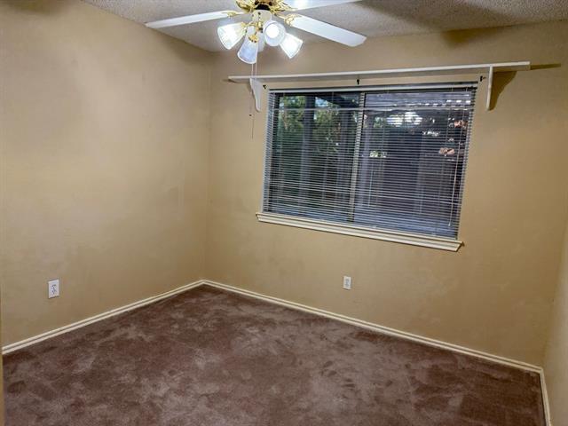 Building Photo - 2902 Hollis Dr