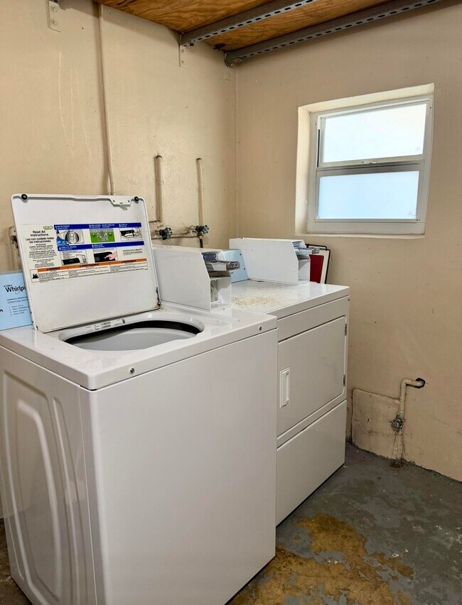 Building Photo - 5210 SW 90th Way