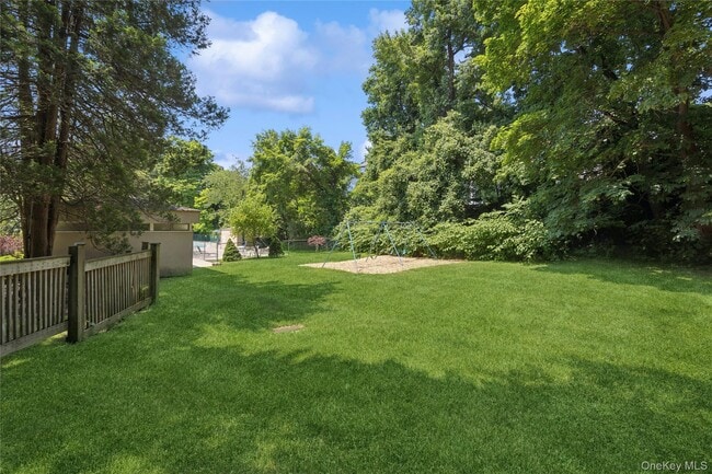 Building Photo - 412 Benedict Ave