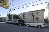 Building Photo - Garden Haus