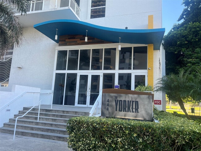 Building Photo - 444 N E St