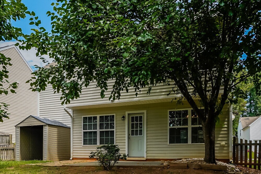 Building Photo - 1112 Lombar St