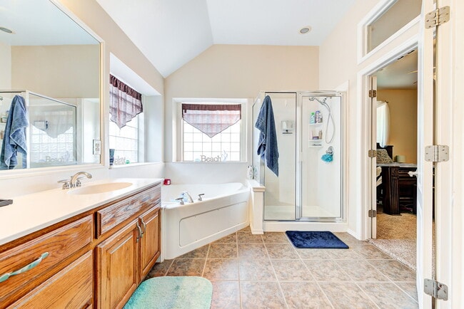 Building Photo - 3804 Lorings Rd