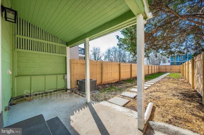 Building Photo - 138 E South St