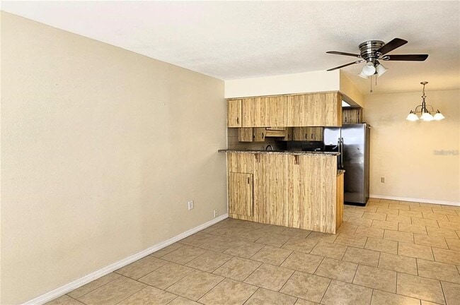 Building Photo - 4330 Tahitian Gardens Cir