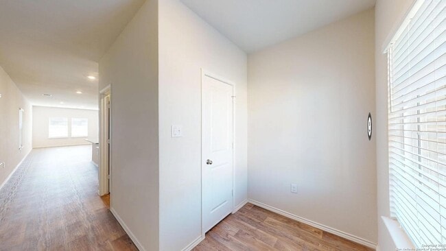 Building Photo - 2920 Panther Spg