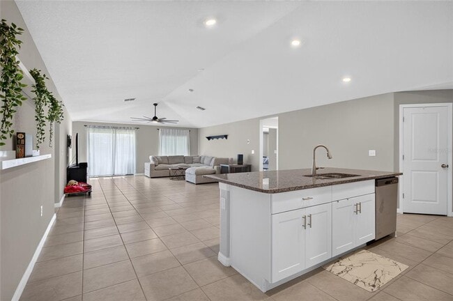 Building Photo - 5420 Leslie Canyon Dr