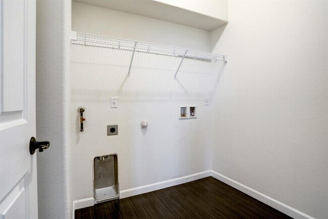 Building Photo - 14608 Walt Whitman Trail