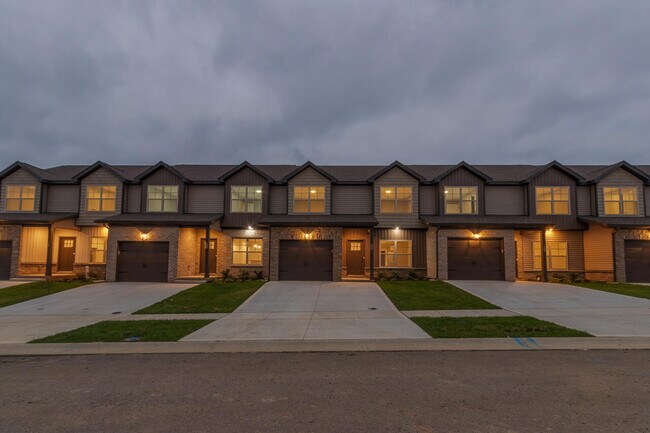 Building Photo - 124 Copperfield Wy