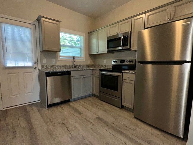 Building Photo - 2841-A Jubilee Dr