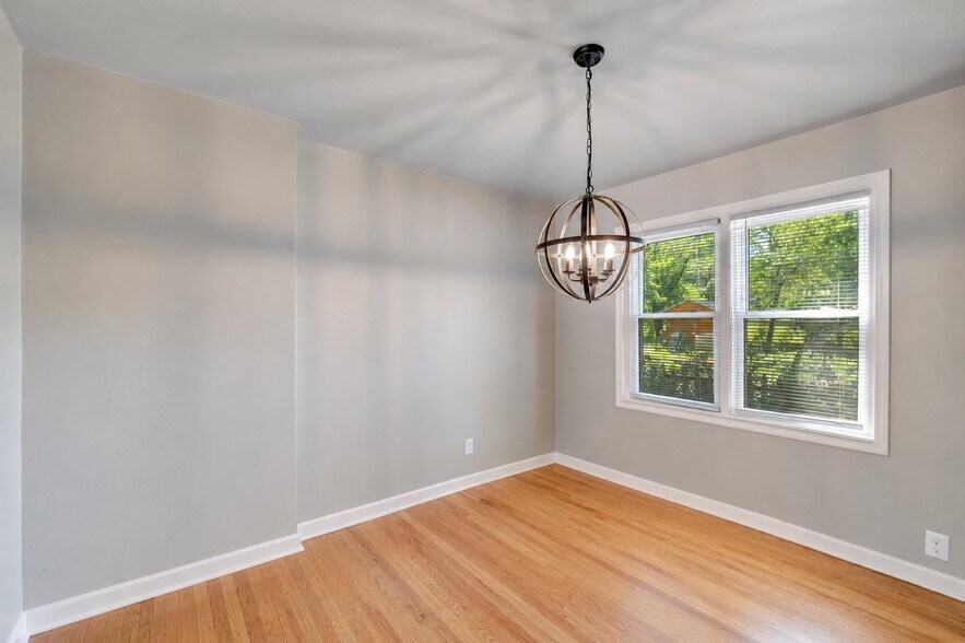 Building Photo - 710 Grignon St