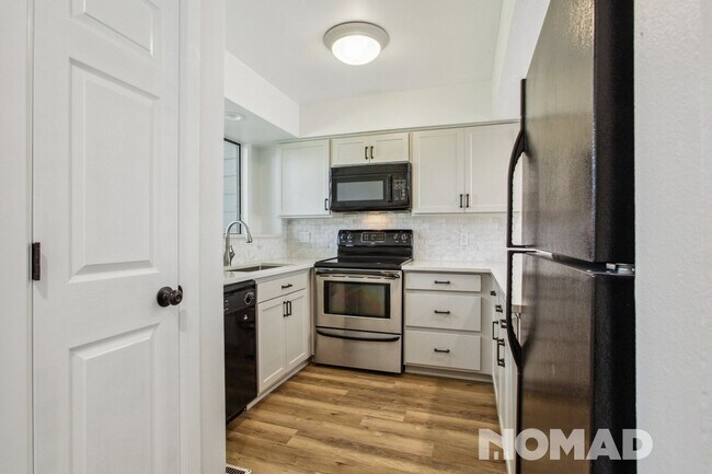 Building Photo - Charming 2BR Townhome in Arvada